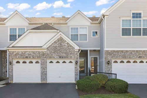 173 Arboretum Dr, Lombard, IL, 60148-7109 | Card Image