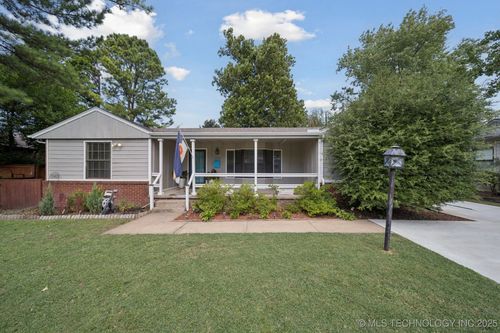 2760 S Gary Dr, Tulsa, OK, 74114-5727 | Card Image