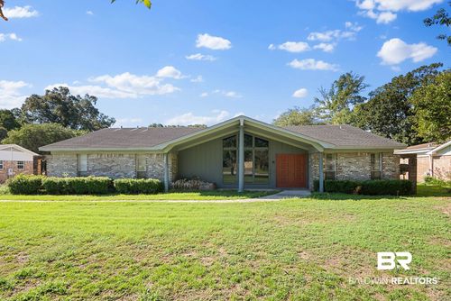504 Vaughn Dr N, Satsuma, AL, 36572-2860 | Card Image
