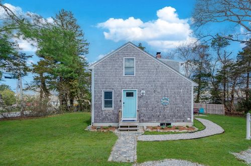 56 Acushnet Rd, Mattapoisett, MA, 02739-1532 | Card Image