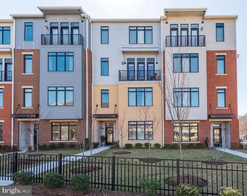 1004 Ribbon Limestone Ter Se, LEESBURG, VA, 20175-4746 | Card Image