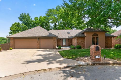 3402 S Valley View Ave, Springfield, MO, 65804-4676 | Card Image
