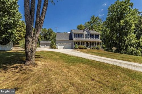 8710 Hampton Valley Rd, EMMITSBURG, MD, 21727-9411 | Card Image