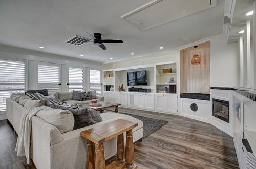 1413 Wagonwheel Ct, Irving, TX, 75061-8031 | Card Image