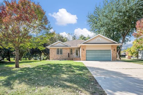 1527 North Hwy, Jackson, MN, 56143-1030 | Card Image