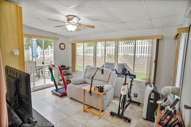 27945 Sycamore Creek Dr, House other with 4 bedrooms, 2 bathrooms and 2 parking in Valencia CA | Image 10