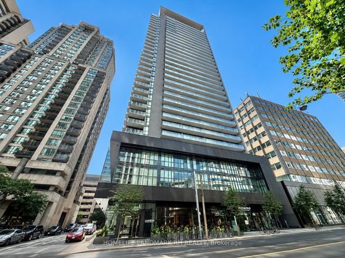 601-770 Bay St, Toronto, ON, M5G0A6 | Card Image