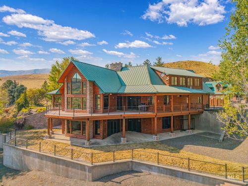327 2 Bears Rd, White Bird, ID, 83554-0115 | Card Image