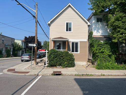 223 Carruthers Ave, Ottawa, ON, K1Y1N8 | Card Image