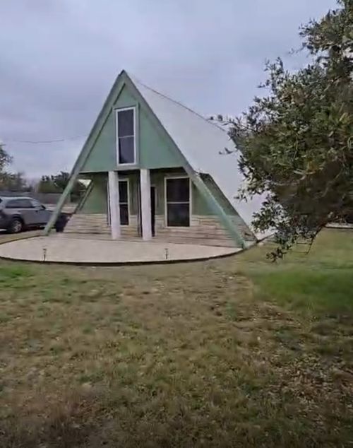 1115 County Road 220, Florence, TX, 76527-4365 | Card Image