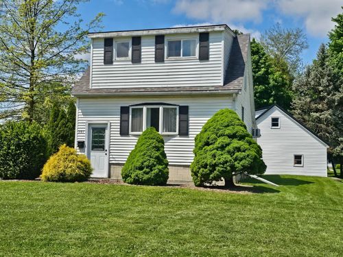 201 Brinker St, Bellevue, OH, 44811-1505 | Card Image