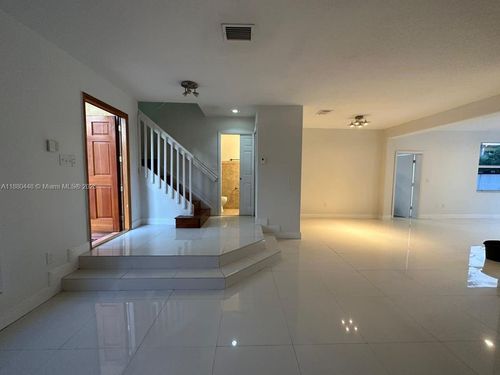 0-10812 Nw 51st Ln, Doral, FL, 33178-3928 | Card Image