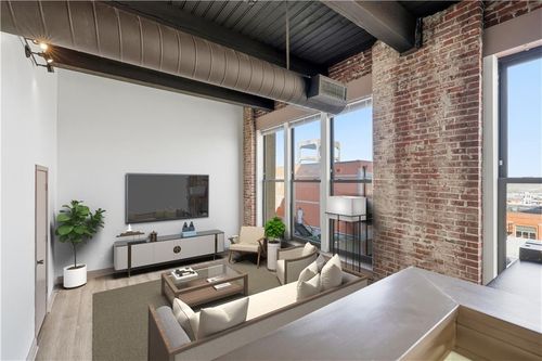 apt-418-308 W 8th St, Kansas City, MO, 64105-1549 | Card Image