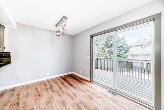 11 Cedargrove Way Sw, House other with 4 bedrooms, 3 bathrooms and 2 parking in Calgary AB | Image 13