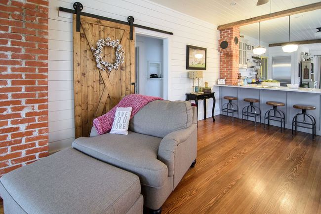 113 W Creek St, House other with 3 bedrooms, 2 bathrooms and null parking in Fredericksburg TX | Image 4