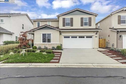 5369 Mcdowell Valley Ln, Antioch, CA, 94531-6220 | Card Image