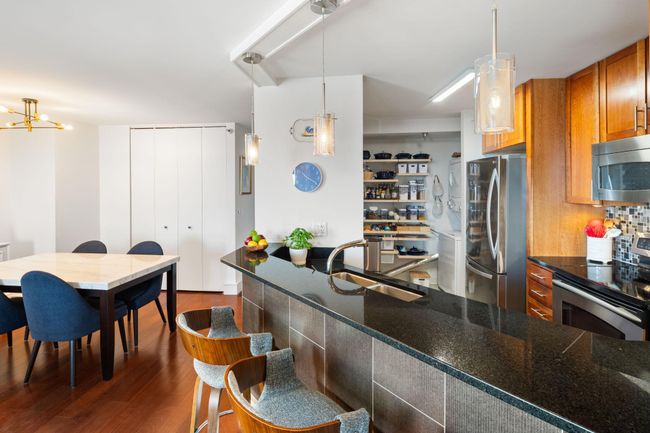 UNIT-1002 - 401 S 1 St St, Condo with 2 bedrooms, 2 bathrooms and null parking in Minneapolis MN | Image 9