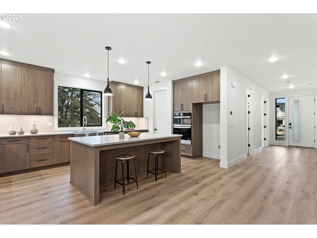 899 Butte Dr, House other with 5 bedrooms, 3 bathrooms and 2 parking in ForestGrove OR | Image 11