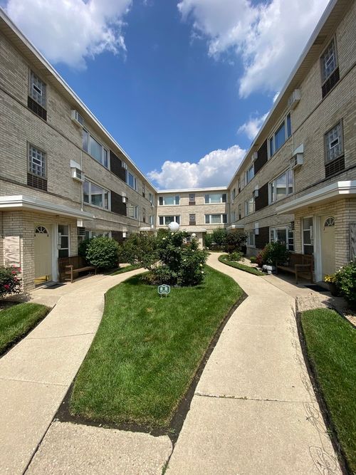 apt-3d-5850 55th St, Chicago, IL, 60638-2764 | Card Image