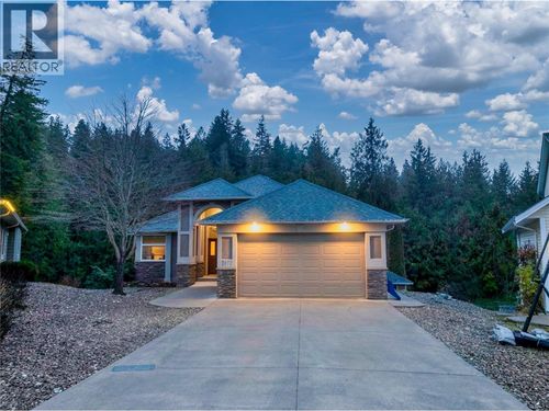 2470 24 Ave Ne, Salmon Arm, BC, V1E3Y4 | Card Image