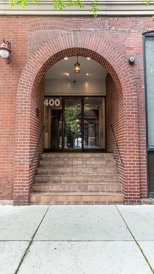 apt-218-400 S Green St, Chicago, IL, 60607-3546 | Card Image