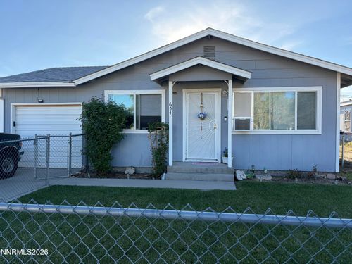 654 Douglas St, Fallon, NV, 89406-3909 | Card Image