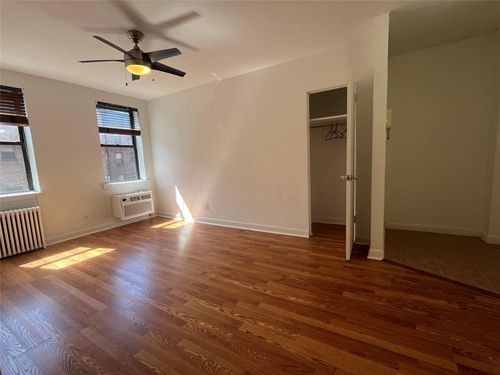 apt-2b-215 47th Ave, Bayside, NY, 11361-3407 | Card Image