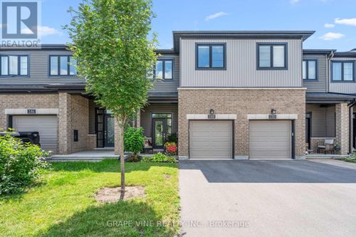 148 Attwell Private, Ottawa, ON, K2K0P6 | Card Image
