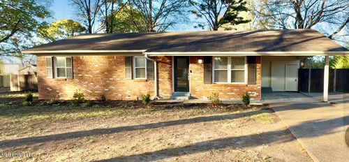 1028 Brownsferry Rd, Senatobia, MS, 38668-2426 | Card Image