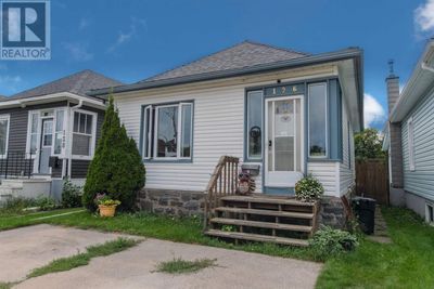 126 Amelia St E, Home with 3 bedrooms, 2 bathrooms and null parking in Thunder Bay ON | Image 1