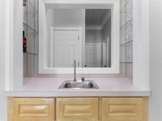 Wet Bar | Image 8