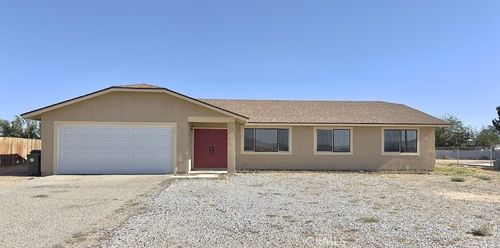 22311 Thunderbird Rd, Apple Valley, CA, 92307-3729 | Card Image