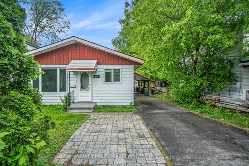 628 Hochelaga St, Ottawa, ON, K1K2E9 | Card Image