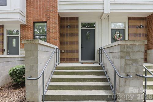 526 N Mcdowell St, Charlotte, NC, 28204-2010 | Card Image