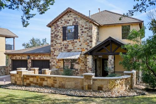 6921 Starboard Cv, Jonestown, TX, 78645-4533 | Card Image