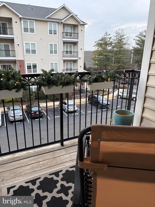 unit-6311-1571 Spring Gate Dr, MCLEAN, VA, 22102-3436 | Card Image