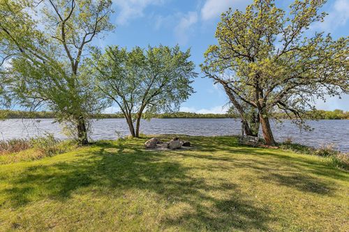 196633 County Highway 9 Ne, New London, MN, 56273 | Card Image