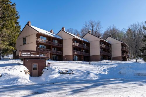 d4-774 E Mountain Rd, Killington, VT, 05751-9609 | Card Image