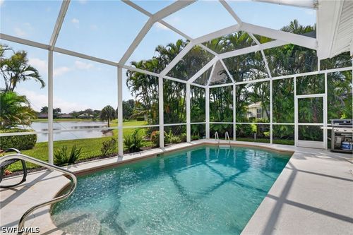 912 Briarwood Blvd, NAPLES, FL, 34104-0802 | Card Image