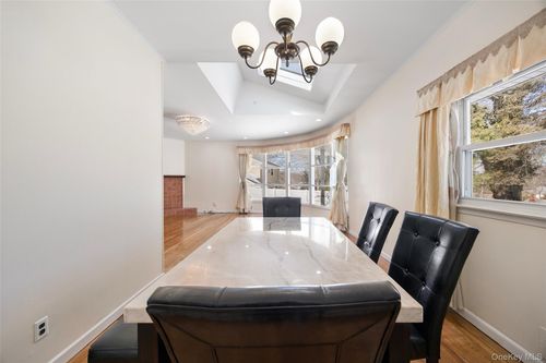 11 Old Post Rd E, Port Jefferson, NY, 11777-1957 | Card Image