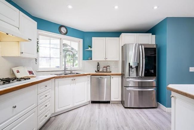 25040 57 Ave, House other with 3 bedrooms, 3 bathrooms and 15 parking in Aldergrove BC | Image 9