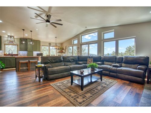 61 Country Sky Ln, Estes Park, CO, 80517-8826 | Card Image