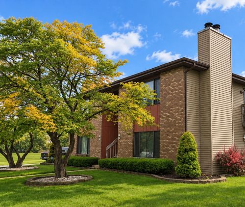 993-993 Kane St, South Elgin, IL, 60177-1422 | Card Image