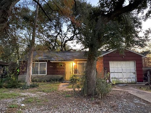 5774 Belmark St, Houston, TX, 77033-2146 | Card Image