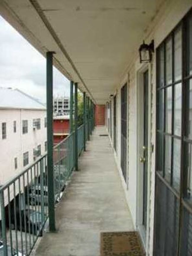 APT-303 - 2811 Rio Grande St, Condo with 2 bedrooms, 2 bathrooms and 2 parking in Austin TX | Image 8