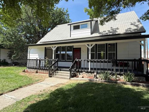 150 W Cleveland, Glenns Ferry, ID, 83623 | Card Image