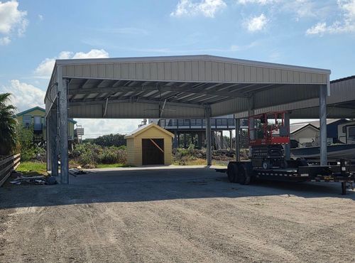 220 Cypress Ln, Grand Isle, LA, 70358-9655 | Card Image