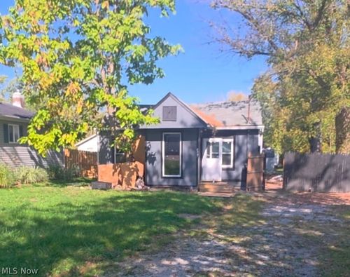 899 Flanders Ave, Akron, OH, 44314-1307 | Card Image