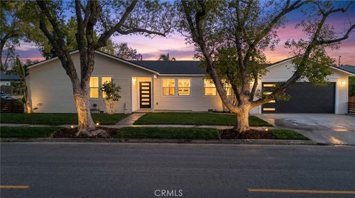 700 W 10th St, Azusa, CA, 91702-2318 | Card Image