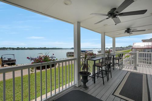 48 Rosebraugh Cir, Buckeye Lake, OH, 43008-7911 | Card Image